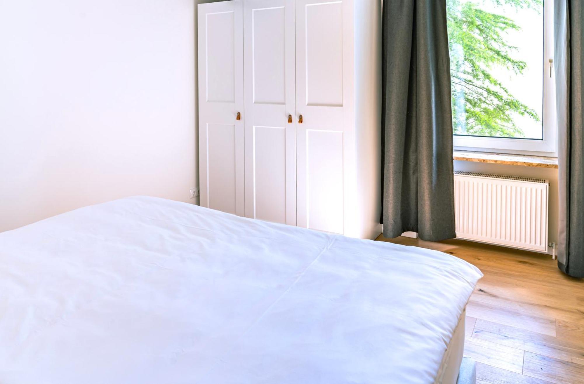Kapitaenshaus Friedrich Franz - Premium Apartments 200 Meter Vom Strand Und Alten Strom Rostock Room photo